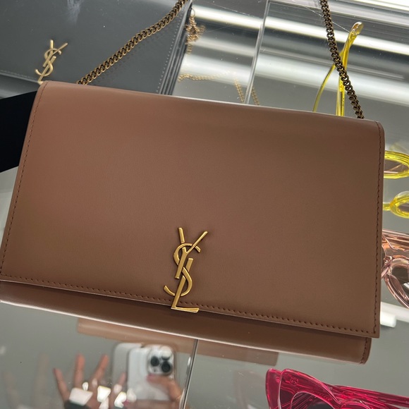 YSL Saint Laurent wallet on chain Cassandre Logo Plaque - Picture 1 of 12